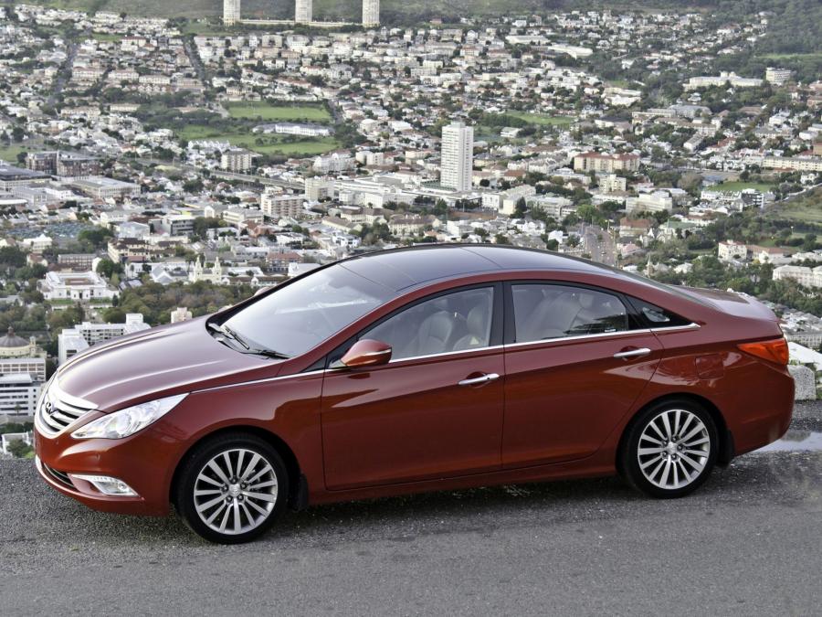  Hyundai Sonata 2013 года  (ZA) (фото 3 из 15)